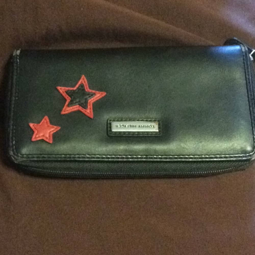 Tommy Hilfiger wallet